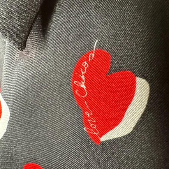 Chico’s Size 3 Heart Print Tunic Blouse Black Red Satin Size 16 Button Up - Picture 10 of 13